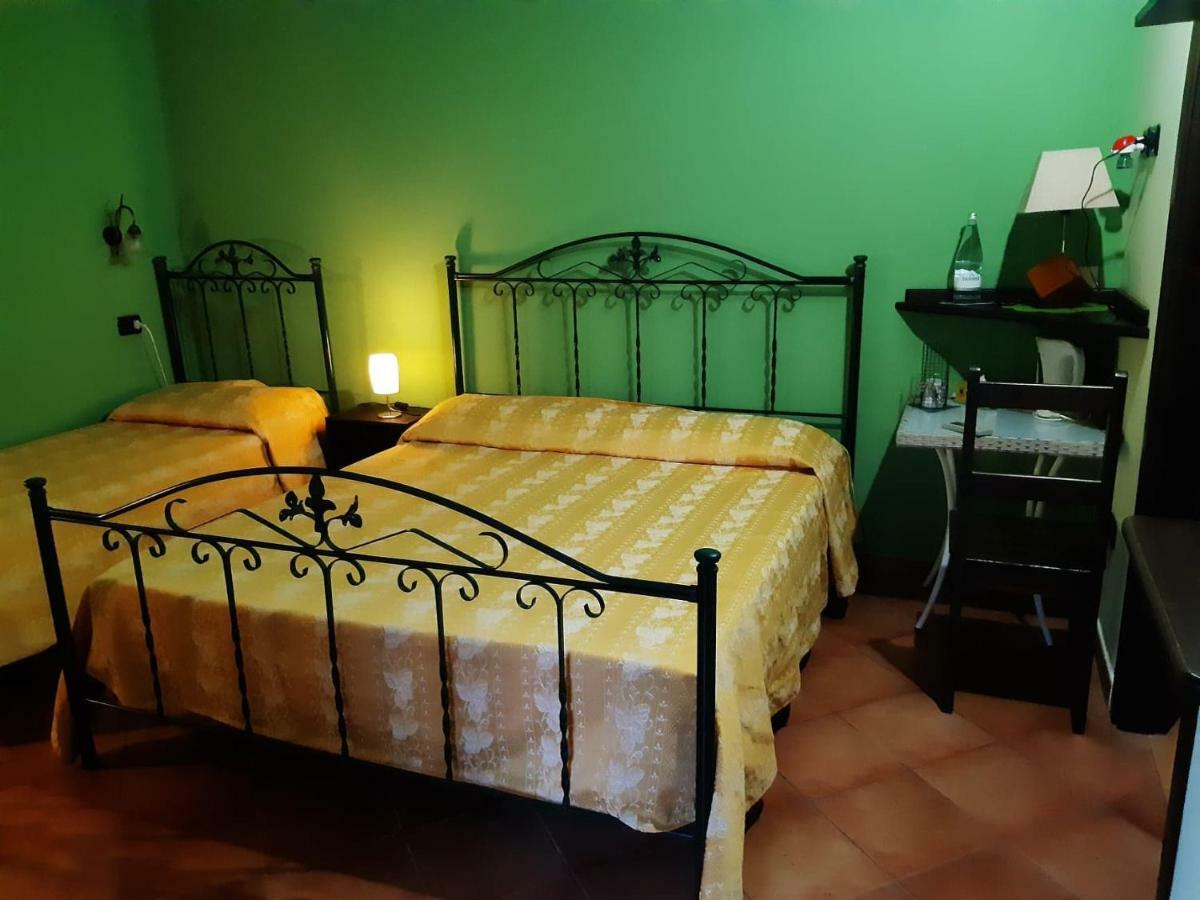 Agriturismo Il Pozzo Antico マスカリ エクステリア 写真