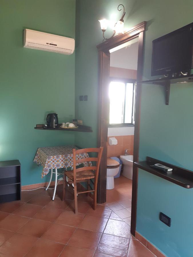 Agriturismo Il Pozzo Antico マスカリ エクステリア 写真